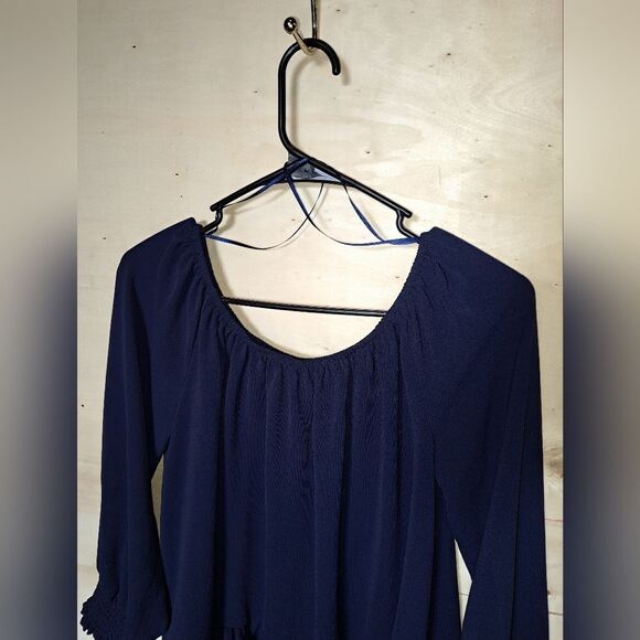 Lily White Blouse - Picture 4 of 9